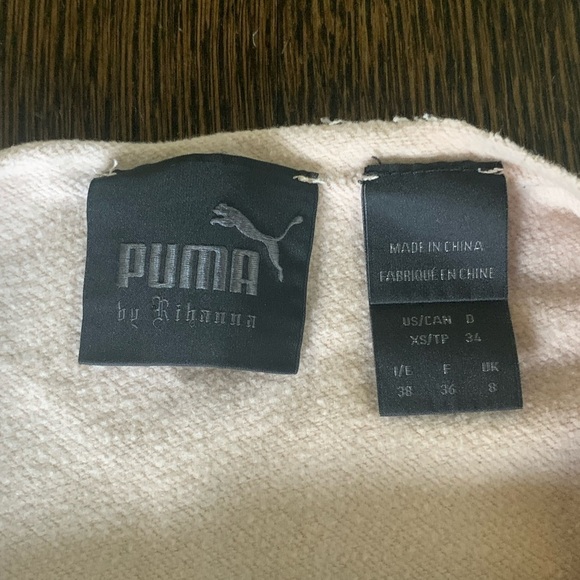 Woman’s PUMA by Rihanna casual crop top - Picture 2 of 2
